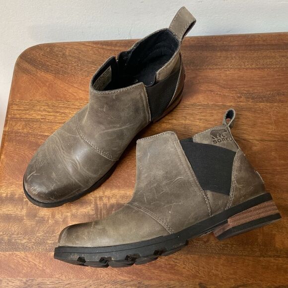 Sorel Emelie Chelsea Leather Boots - Picture 1 of 9
